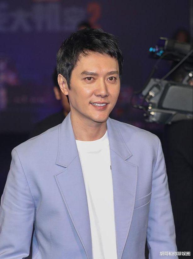 赵丽颖|赵丽颖、冯绍峰官宣离婚,传言当初结婚只是为了解决孩子户口