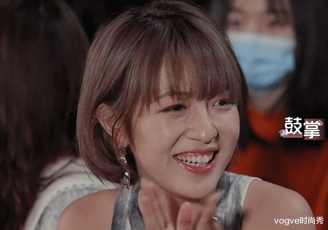 vogve时尚秀|心动的信号4：全员无美颜照，女3“生图”太抢镜，女4真是00后？