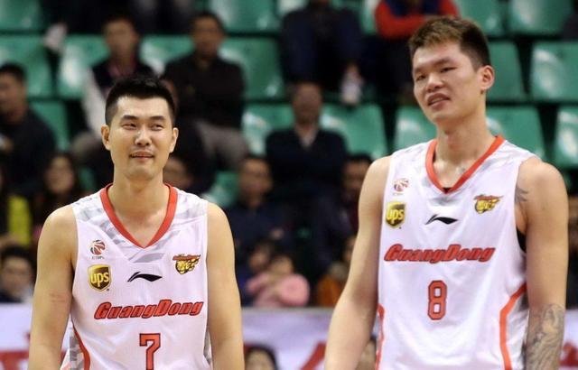 詹姆斯·哈登|還原哈登受傷王仕鵬大笑細節(jié)！朱芳雨尬笑不說話，王7自己心里沒數(shù)？