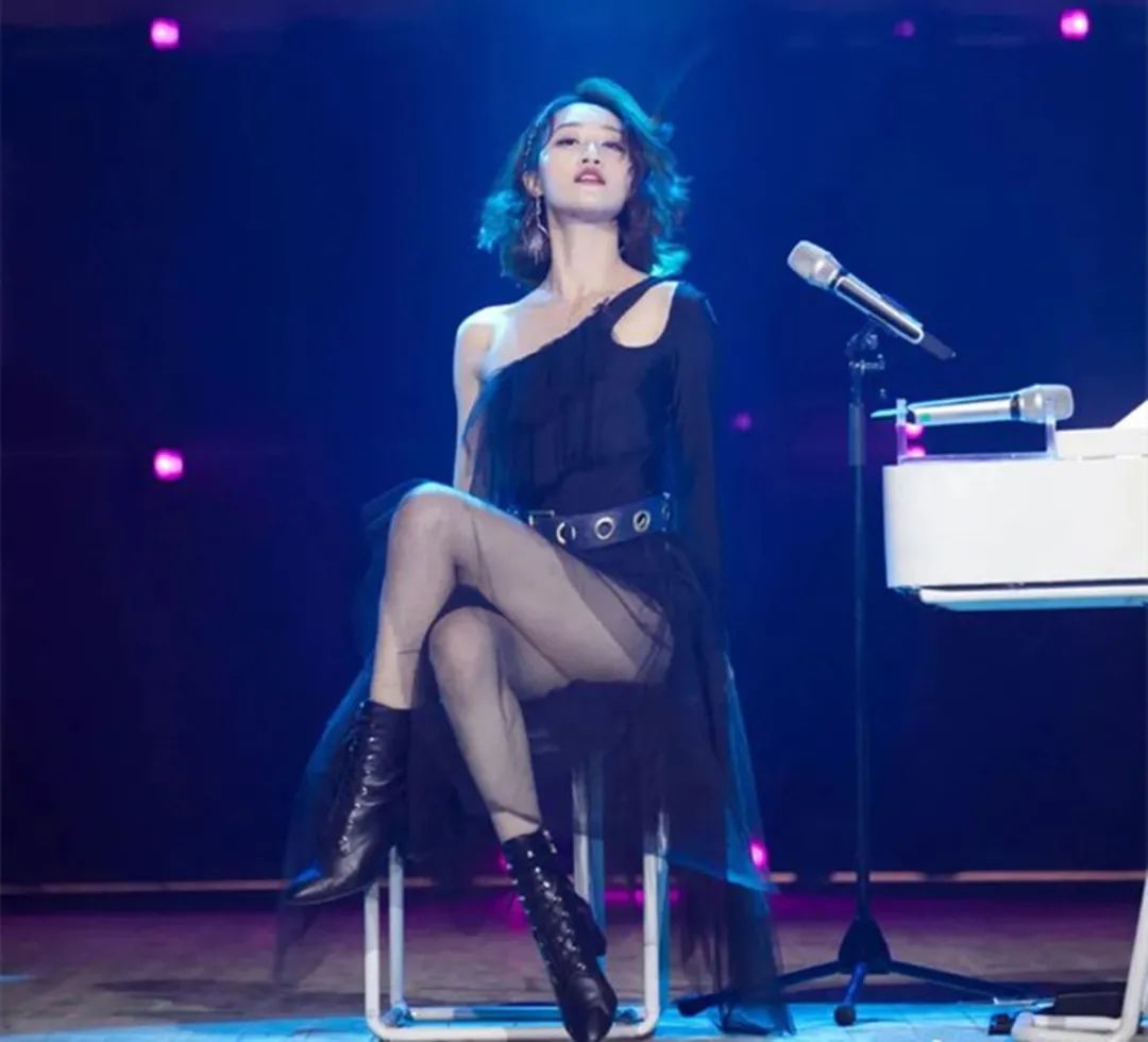 饭饭妈妈育儿|蓝盈莹充满“狼性”的性格背后:狼性教育方式对孩子好还是坏?