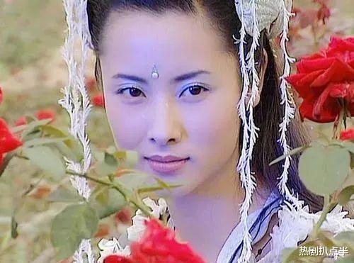 李云迪|总给同龄人演妈的女星：杨明娜成跨龄专业户，她给大十岁男星演妈