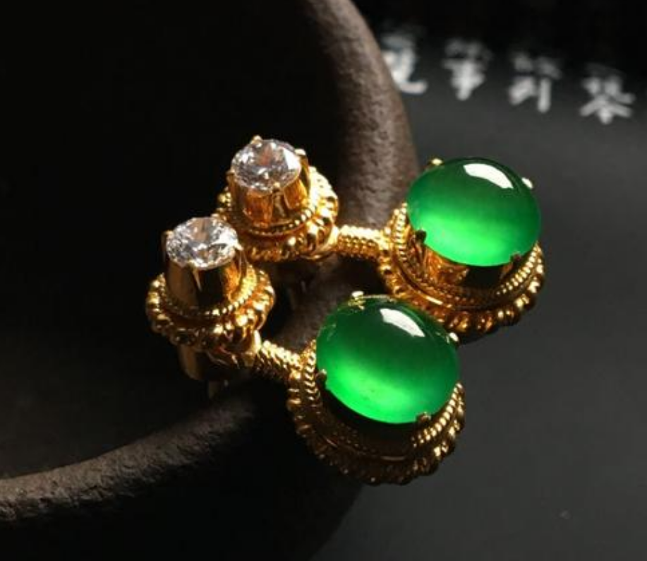 翡翠|翡翠作为传家宝的几大优势！