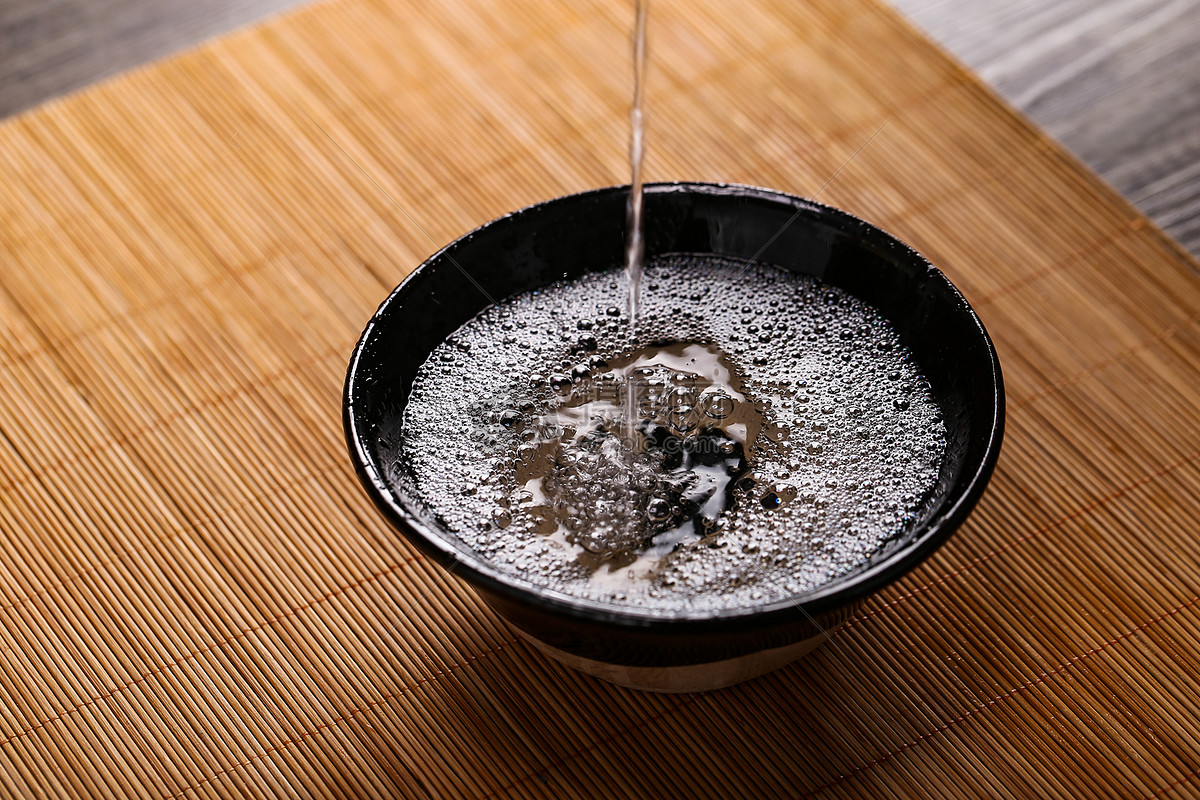 新型冠状肺炎|每天二两酒，可以防新冠？