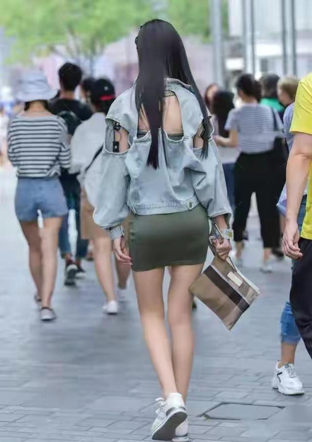 趣搭配 街拍：气质美女，时尚潮流