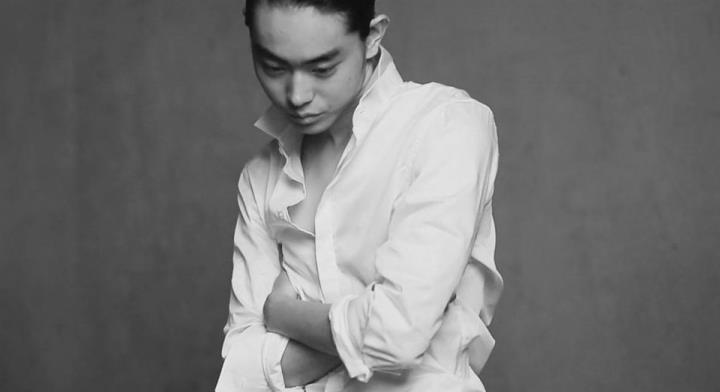 |被石原里美赞帅气的菅田将晖,愿意为女友退社,果真是宠妻好男人