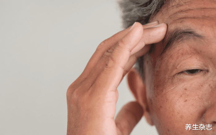 脑梗|48岁男子10天内多次出现脑梗“先兆”，总是忽视，最终发展成脑梗死