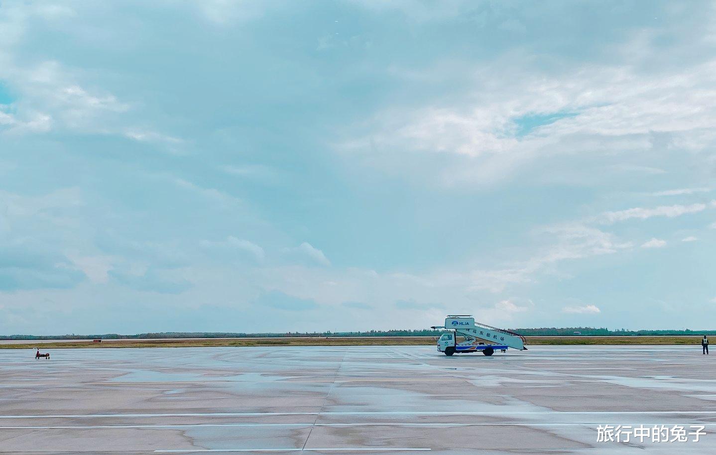 上杭 东北寂寞机场，每天一架飞机，飞走后工作人员就没事干了