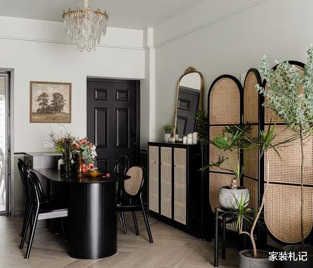 家装札记|不愧是百看不厌的英式复古，108㎡仿佛有魔法般，美得不像话!