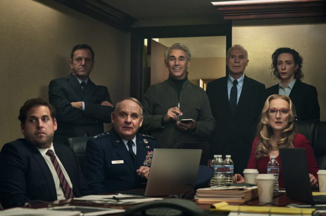 亚当·麦凯|美国年度神片，阵容星光闪耀，预言人类末日作死，灾难片新高峰