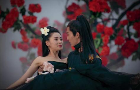 一见倾心|《一见倾心》剧照诈骗？小枫出圈司藤美绝，原因全在他！