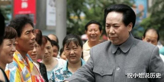|她是唯一饰演毛主席的女演员，饰演的主席惟妙惟肖，丈夫却不接受