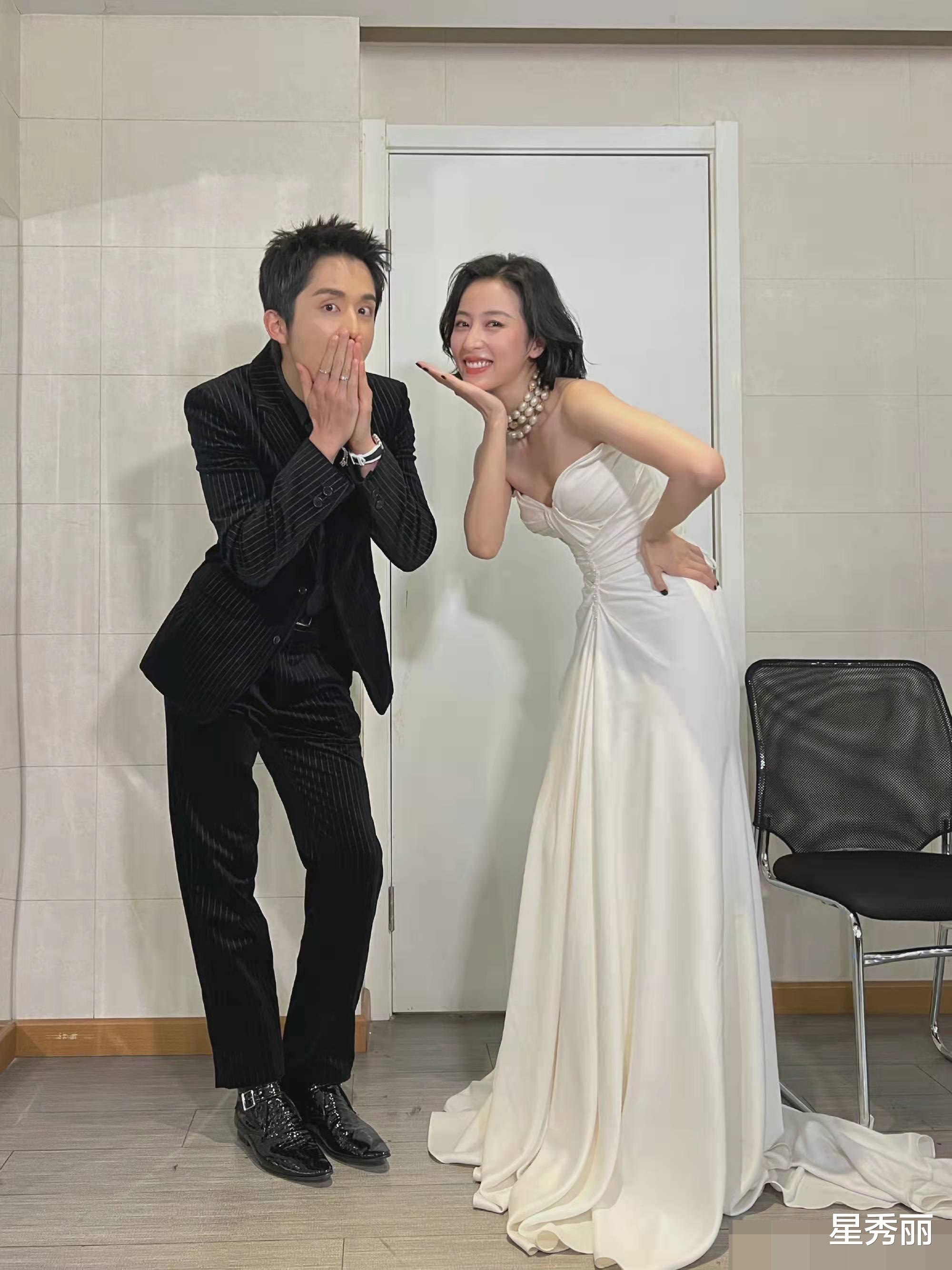 电视剧|周雨彤出演的电视剧永远不用担心售后，一个活动两个售后！