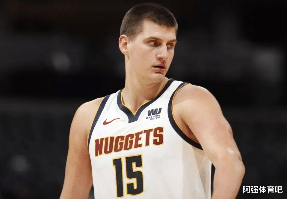 詹姆斯·哈登|现役球员单打能力排行，库里一档，威少比尔四档，哈登联盟第一