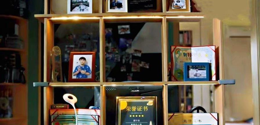 田雨岚|小舍得：真相大白，颜子悠八次获奖全是假的，田雨岚崩溃