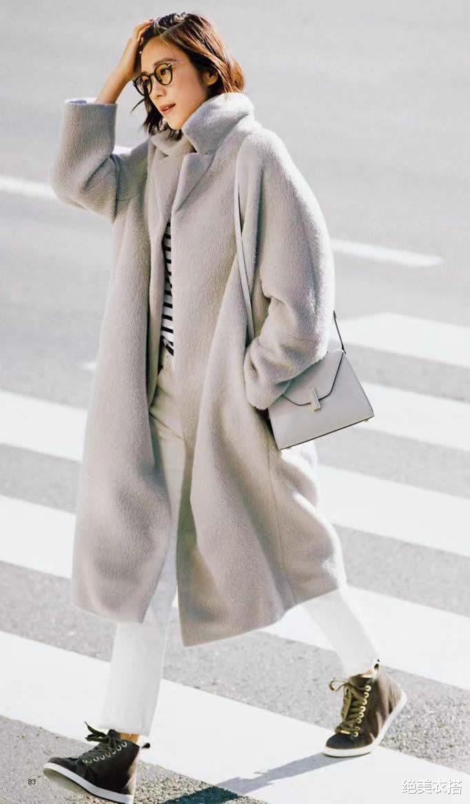 绝美衣搭 颠覆认知！穿衣好看，凭什么人最关键？“黑白”穿搭精髓，让你懂