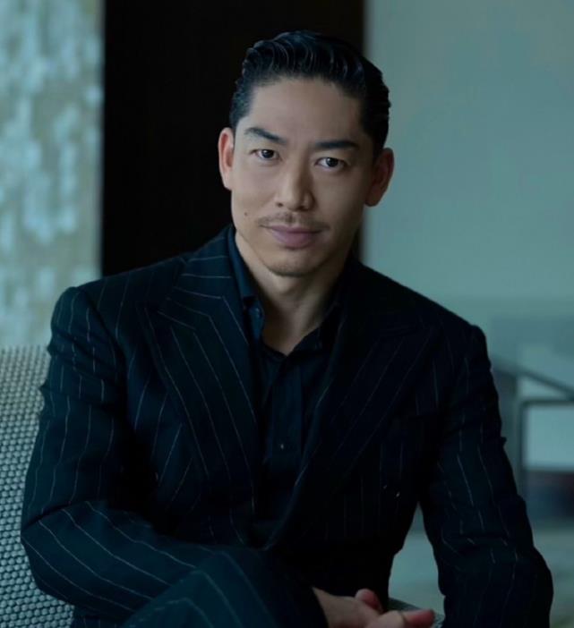 林志玲|林志玲日本老公“肌肉背”要火了！看他脱去上衣后，女粉都不矜持