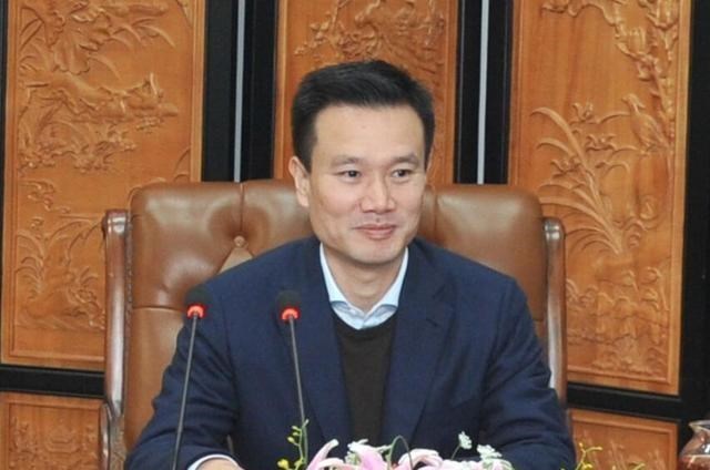 贾跃亭 又一家世界500强“倒下”,负债1307亿,名下200多套房产卖不出去