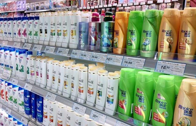 好物官|4类被列入“黑名单”的洗发水,看看自己家里有没有?花钱不少还掉发