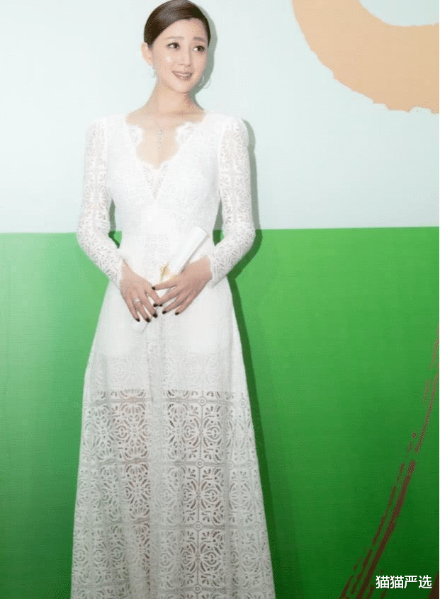 殷桃|40岁殷桃真是人间蜜桃，完全不给人留“活路”，网友：太会保养了