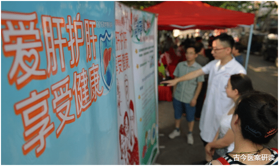 肝脏|吃一口等于8瓶酒，很多人戒不掉，医生怒斥：无知！都是自毁肝脏