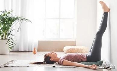 运动|瑜伽休息束中，放松的不仅是身体，抛开紧张情绪，让内心平静下来