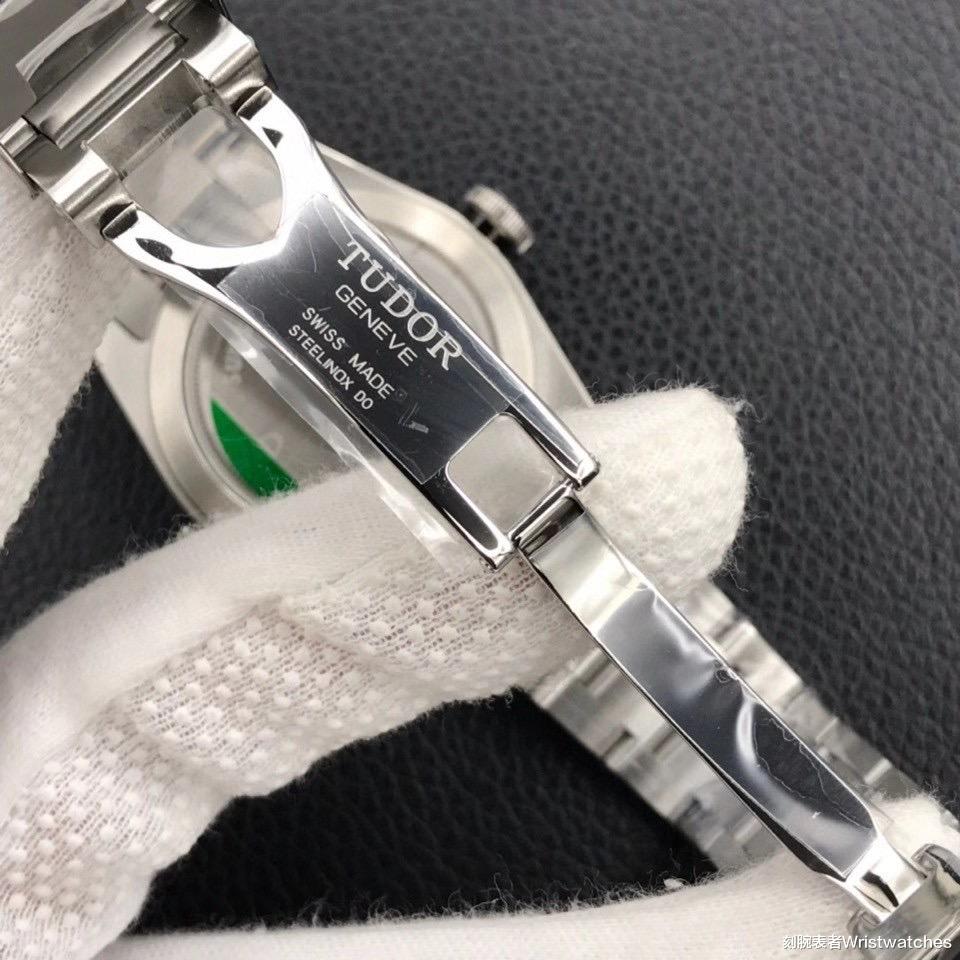 刻腕表者Wristwatches LF厂帝舵碧湾79540复刻表V2版做工细节测评！