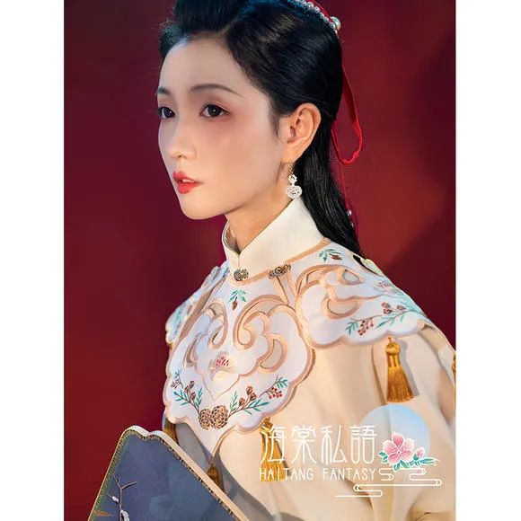 汉服资讯古装文化|换季忽冷忽热，汉服搭配难选择？不如先备好这件高颜值“小披肩”