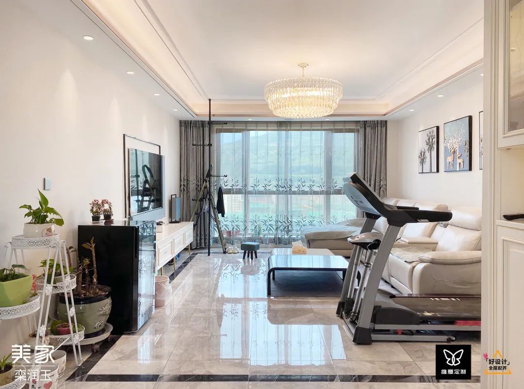 越来越多人客厅不要电视了，听完内行人分析，后悔装早了！