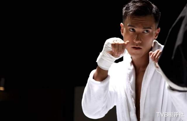 李若彤|《拳王》终极评价！两大男主钢条身材加分，网友最替他感不服