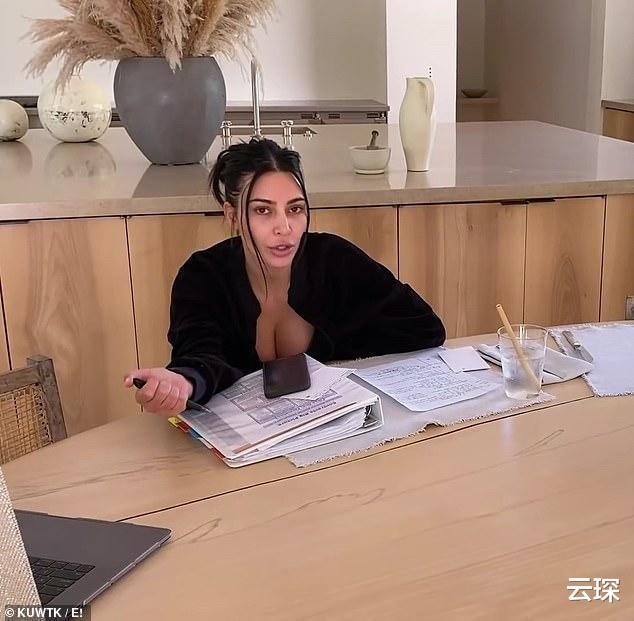 金·卡戴珊|金卡戴珊通过法考！连考4次染新冠也不停，网友：日本驸马还没过