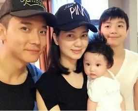 洪欣|高调离婚！老公偷吃女经纪人，圈内都传遍了…