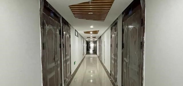 镇江|开发商资金断裂！镇江这家楼盘施工停滞，商业荒废！