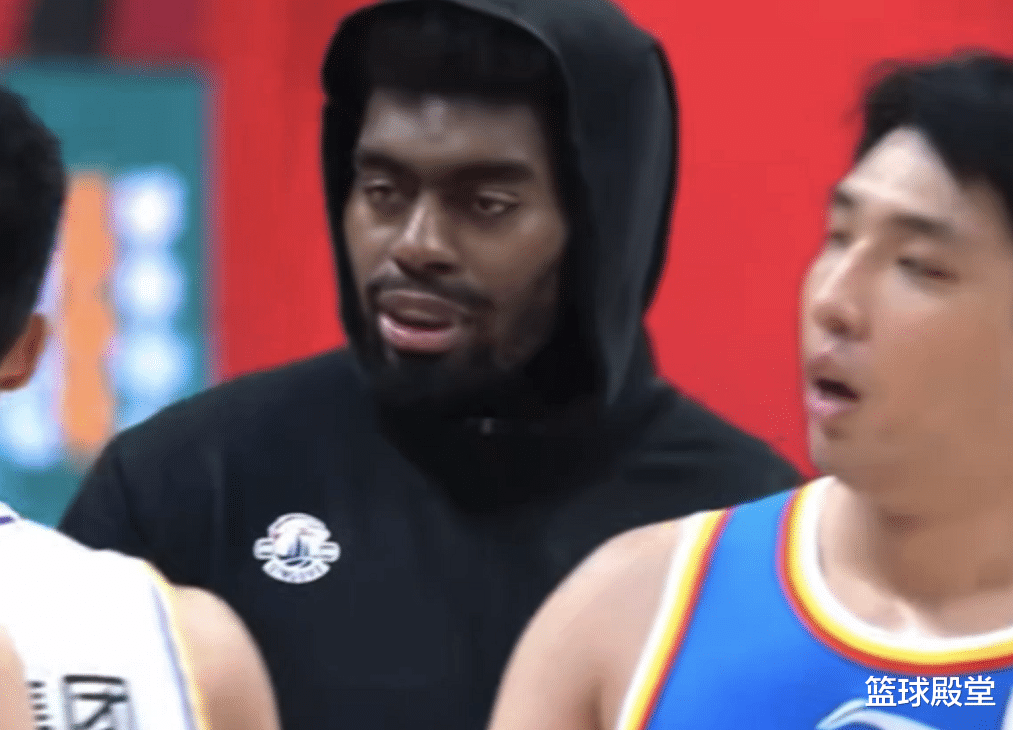 青島市|北控慘敗青島！吳慶龍+威爾斯抱老馬，肘子無奈，蘭茲轉頭離場