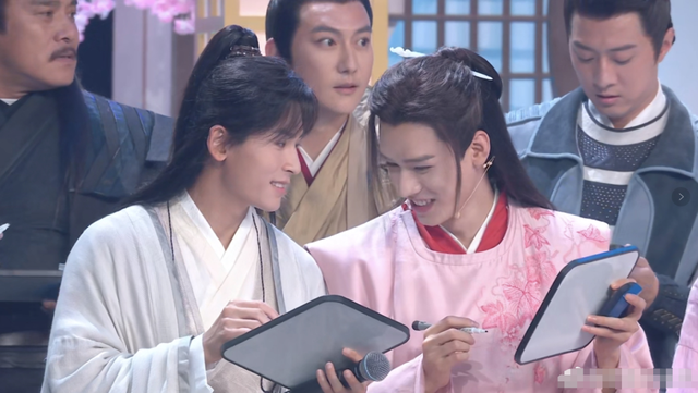 演唱会|《山河令》演唱会槽点多：全员走音，炒CP过头，演员现场说脏话