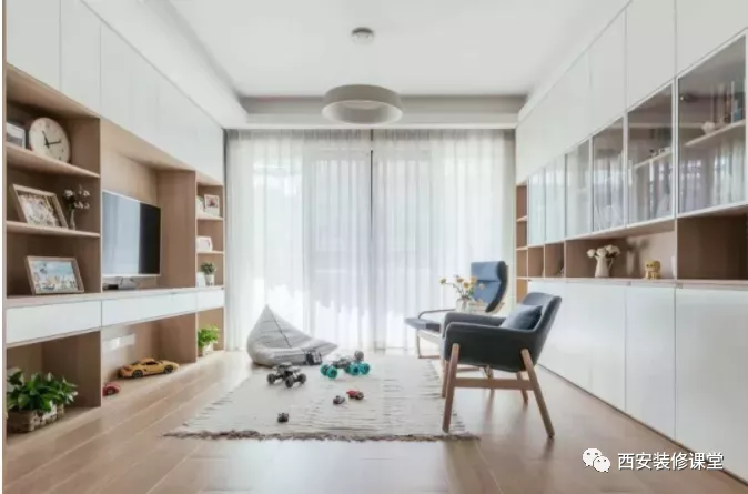 客厅扔掉沙发，替代品很多，没必要太传统