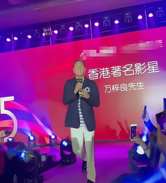 李国麟|过气港星直播捞钱也不容易,温兆伦、张文慈、李国麟纷纷失利