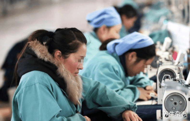 养生杂志 36岁女子确诊乳腺癌,化疗4次离世,医生提醒:冰箱1物尽早扔