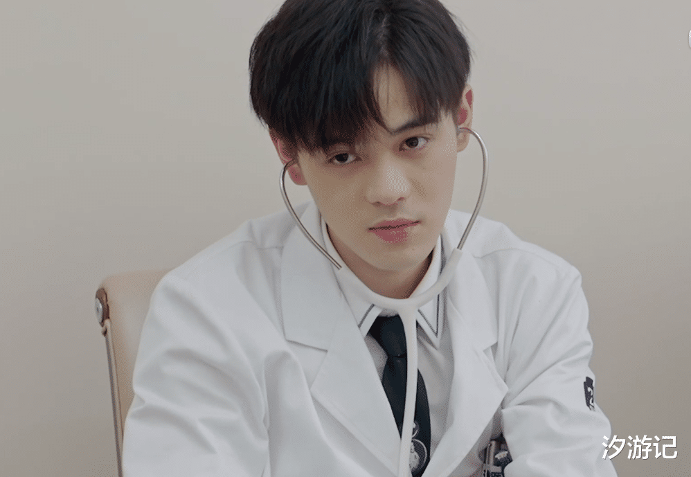 陶勇医生|一投票就“落单”，周深、毛不易支持的人，陶勇医生为啥没看上