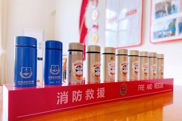 白的漫 今天,我们拍下了鹿邑消防队,不为人知的另一面!