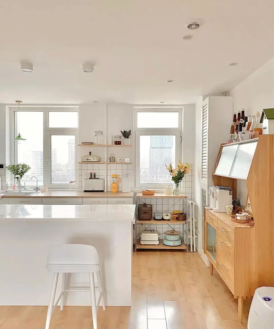 |110㎡装出豪宅范,中西厨兼顾,还有衣帽间、书房、洗衣房