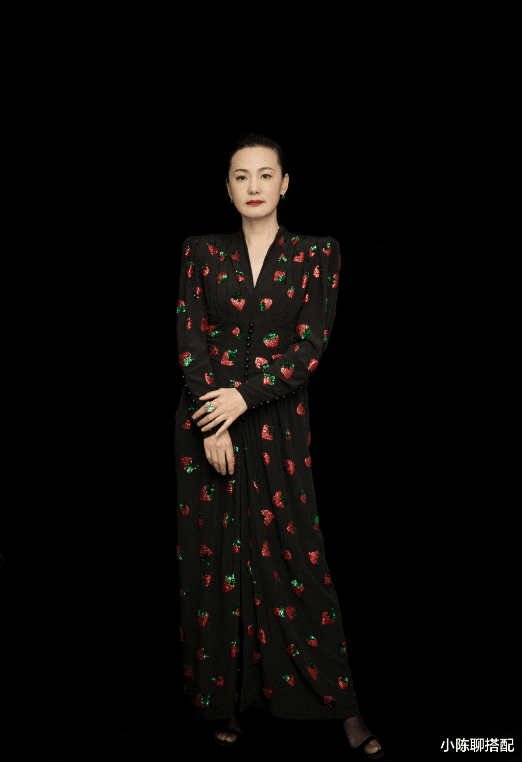小陈聊搭配 上了年纪的女人，建议不要穿这5种衣服，不是显老就是显廉价