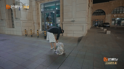 张智霖|魏巍酗酒太凶停不下来，佟晨洁劝酒反被一把甩开，感觉是真没救了