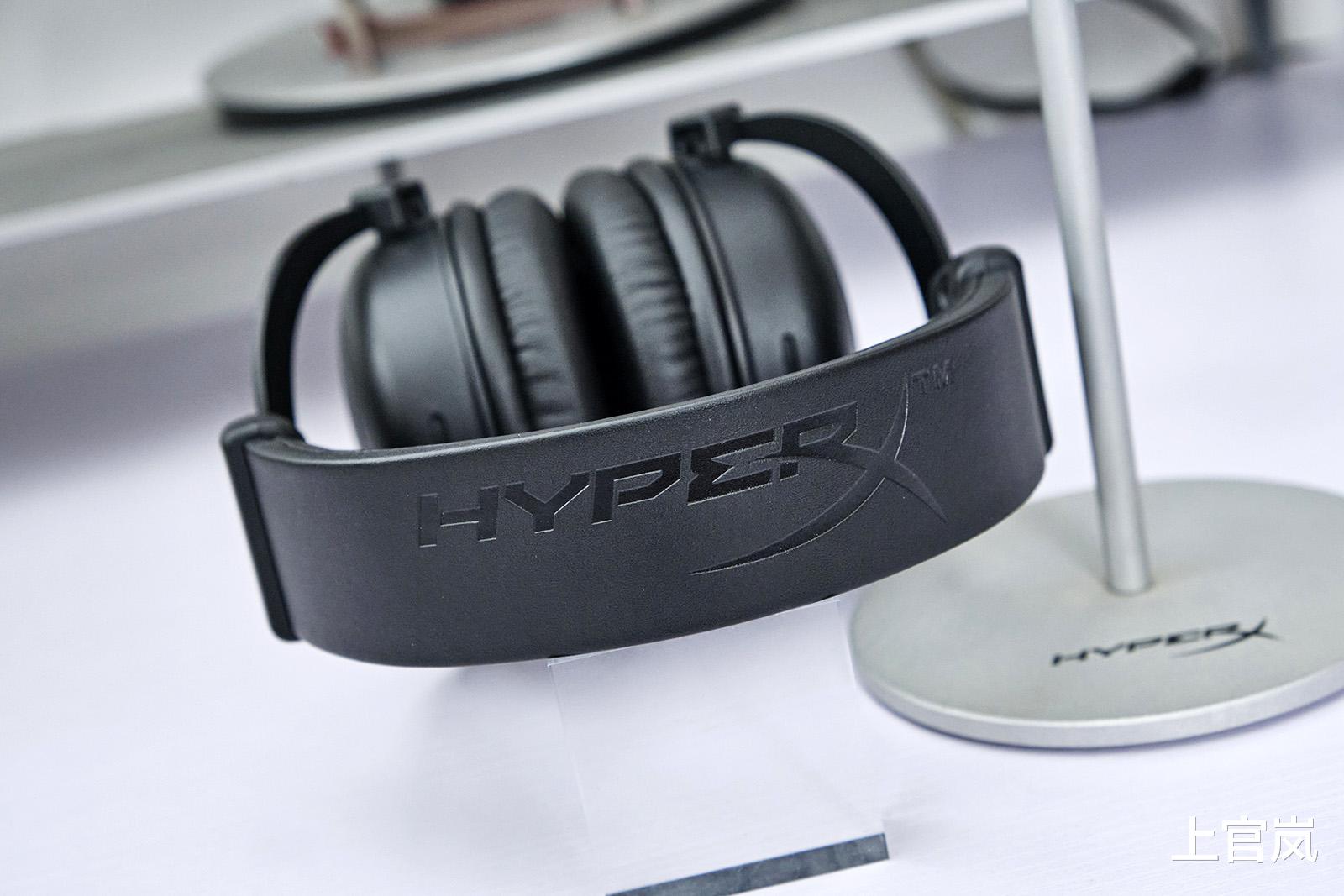 评测|家庭影院级环绕音效加持，HyperX战斧无线游戏耳机分享