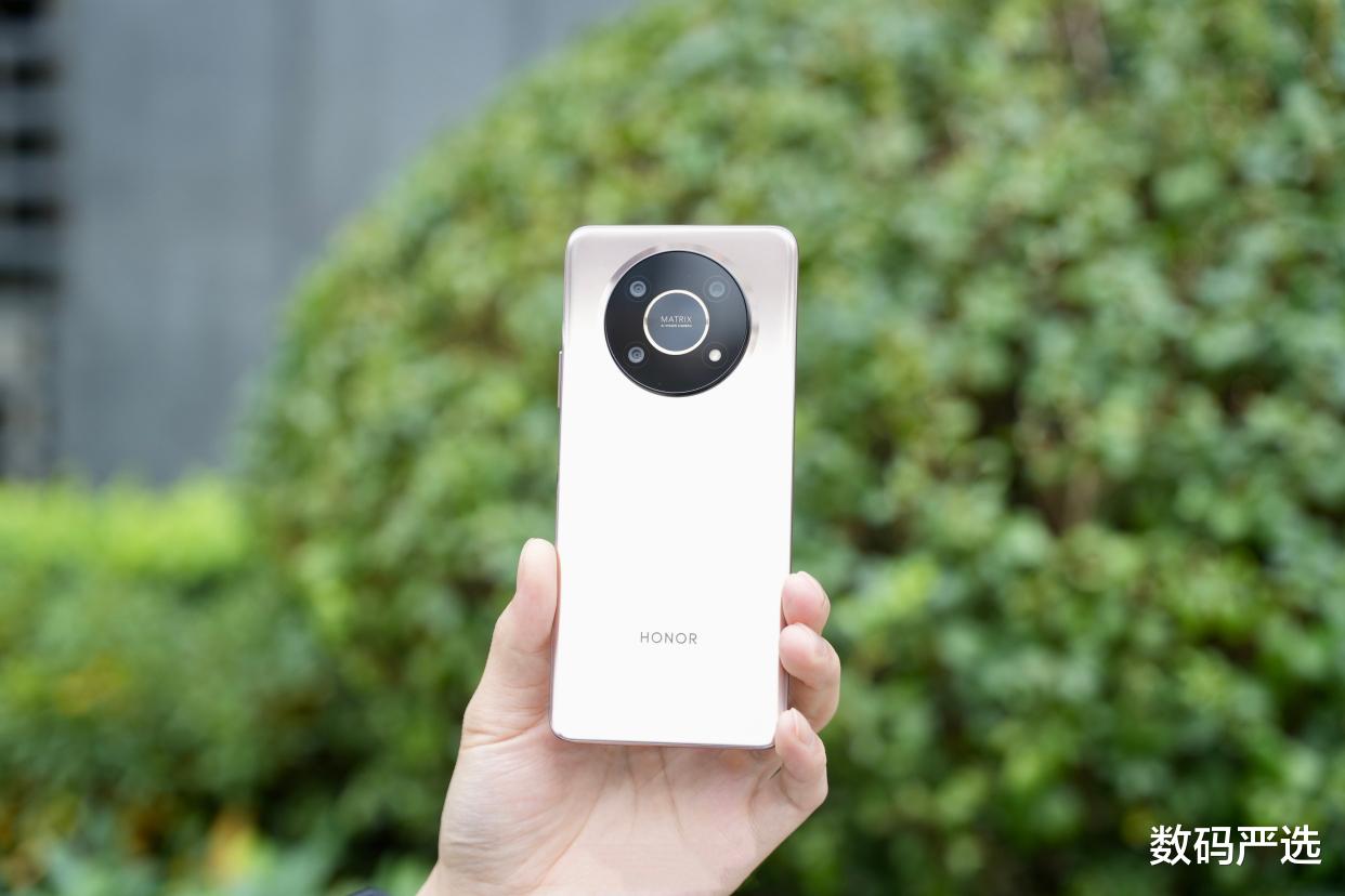 榮耀x30|榮耀X30另辟蹊徑：極窄邊框+超大屏，售價1499元起！