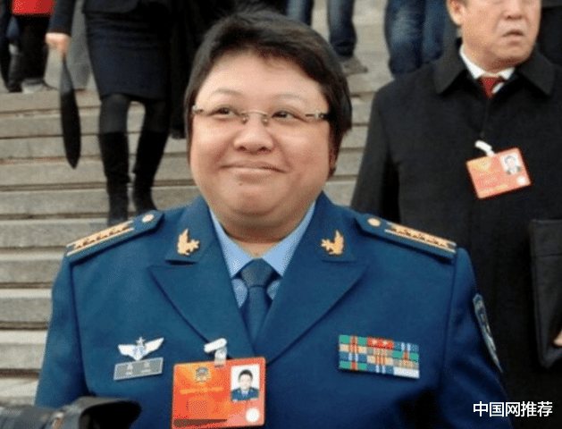 韩红|韩红自称是校花，本以为是笑话，却没想到年轻时她竟然这么漂亮