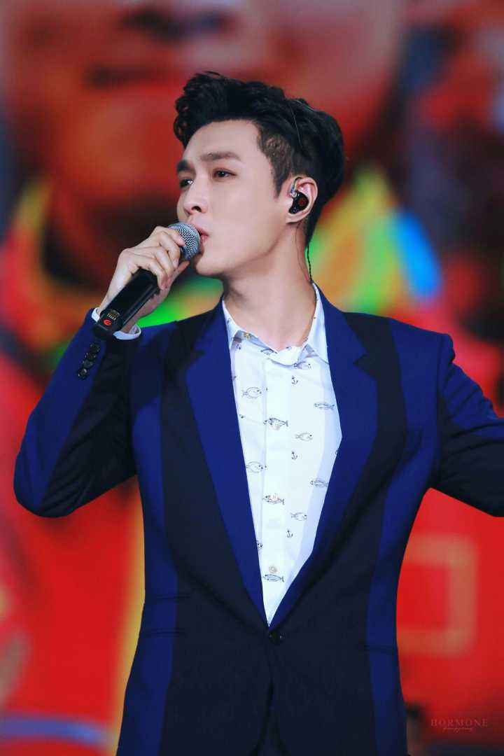 王源|豆瓣2021年度音乐榜：王源、蔡徐坤、易烊千玺、鹿晗、张艺兴上榜