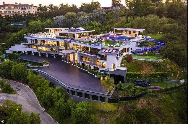 侯耀文|TT又出轨了！这次是1v3，对抗直接拉满！可惜了卡戴珊！