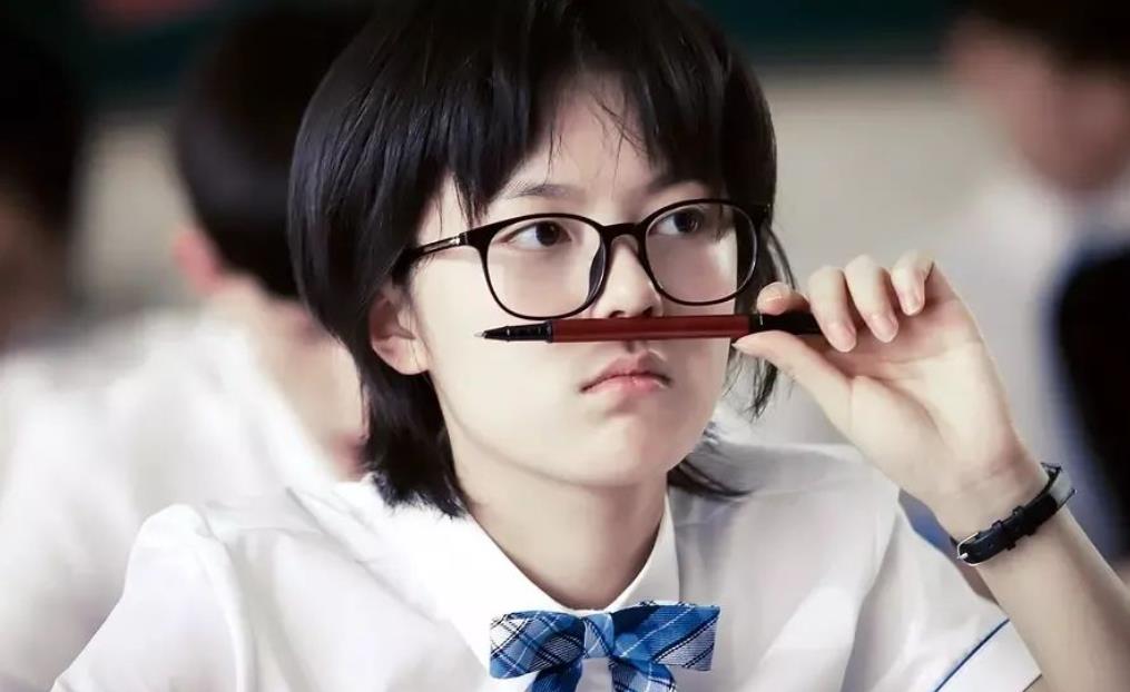 乘梦的小视界|高考后离婚率飙升,父母靠孩子维系婚姻,可能反而伤害了孩子