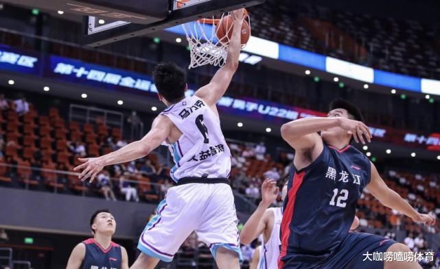 广东男篮|杜锋晴天霹雳！广东国手后卫粉碎性骨折，14天前刚刚夺得总冠军