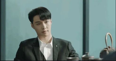 张艺兴|张艺兴的演艺生涯,有孙红雷和黄磊两位哥哥助阵,星途走得更顺了